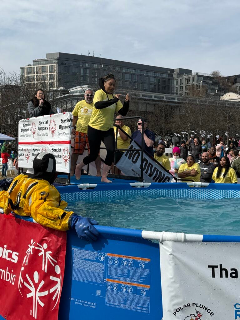 Bob's volunteers plunge to support Special Olympics DC.