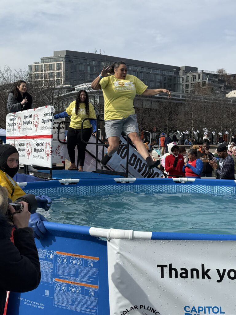 Bob's volunteers plunge to support Special Olympics DC.